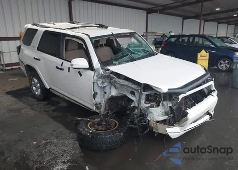 2012 Toyota 4Runner Sr5 z USA, uszkodzony, nr VIN JTEBU5JR2C5090312